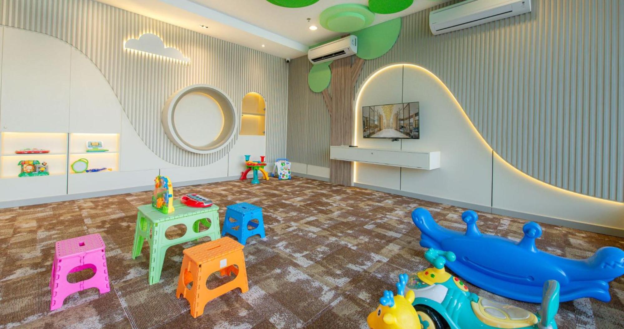 Gumaya Tower Hotel Семаранг Экстерьер фото