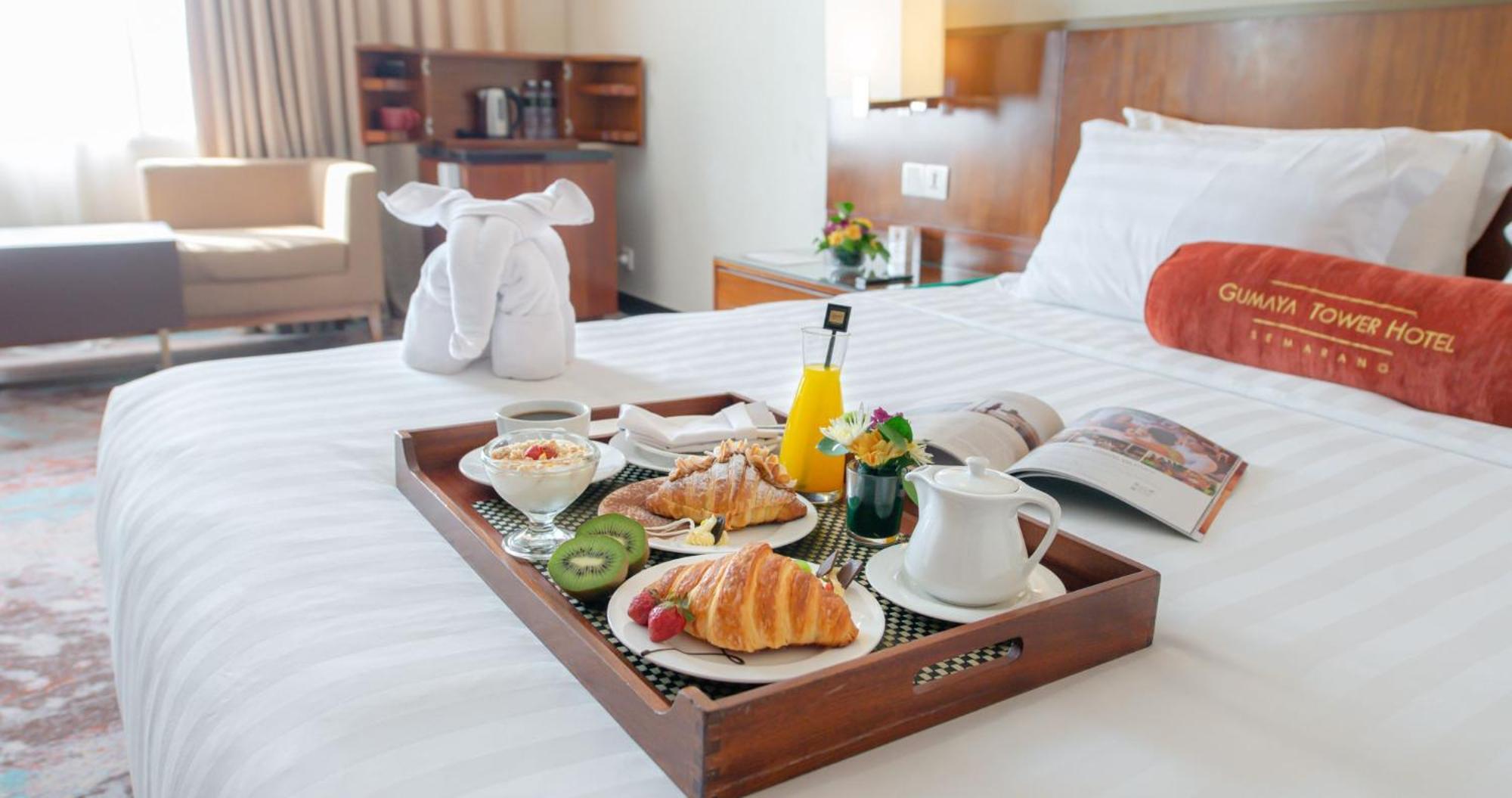 Gumaya Tower Hotel Семаранг Экстерьер фото