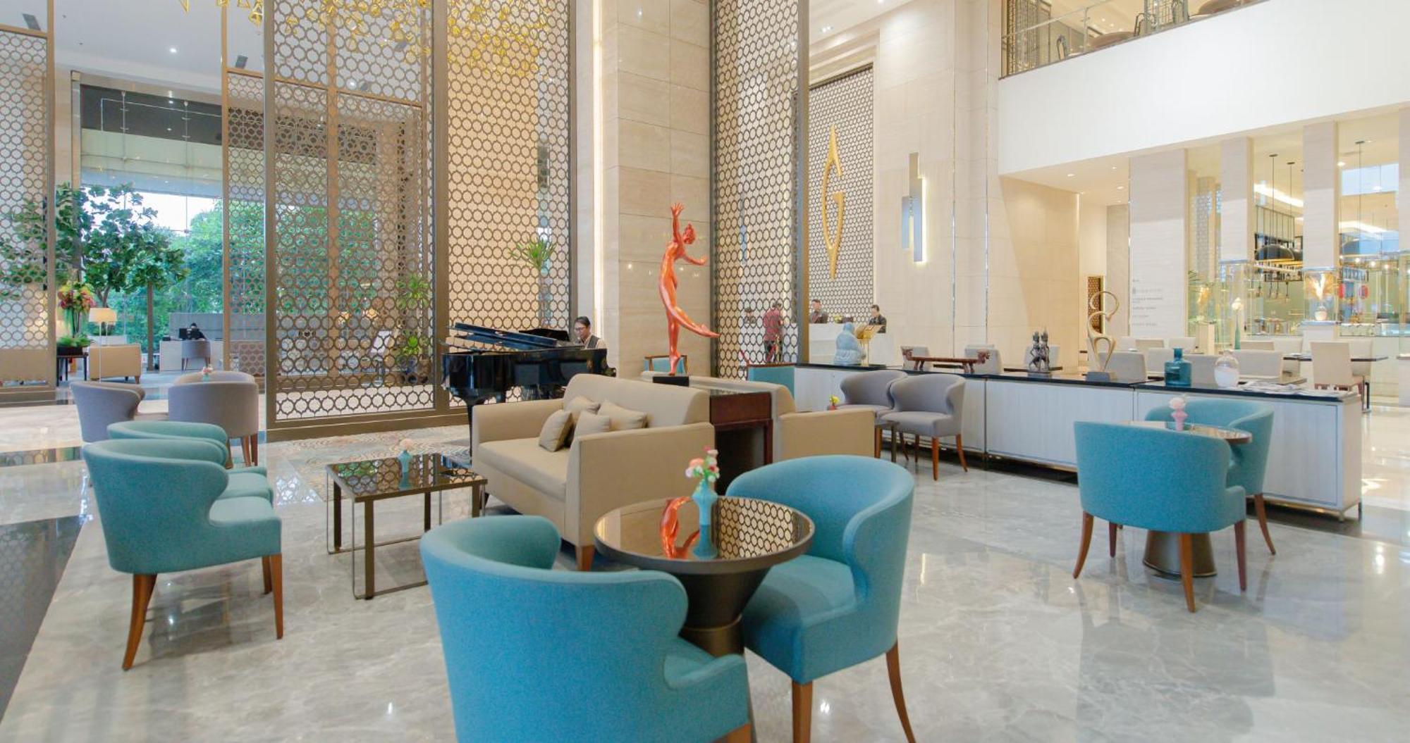 Gumaya Tower Hotel Семаранг Экстерьер фото